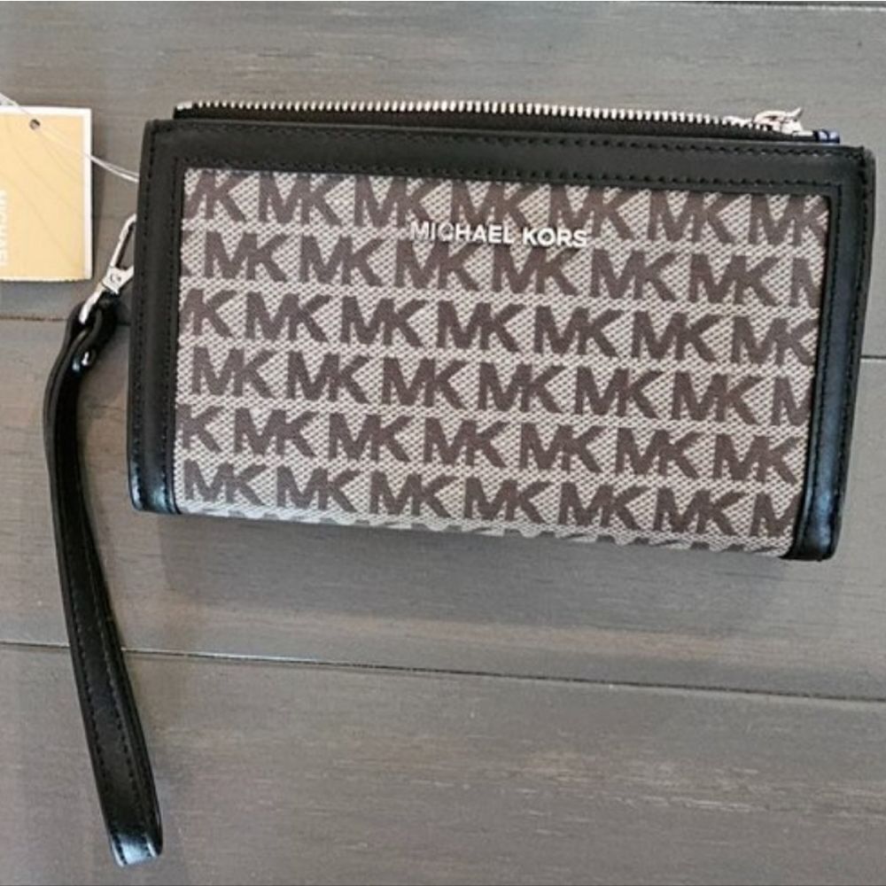 Michael Kors Jet Set Women's Black graphite signature Zip Around Wallet Leather